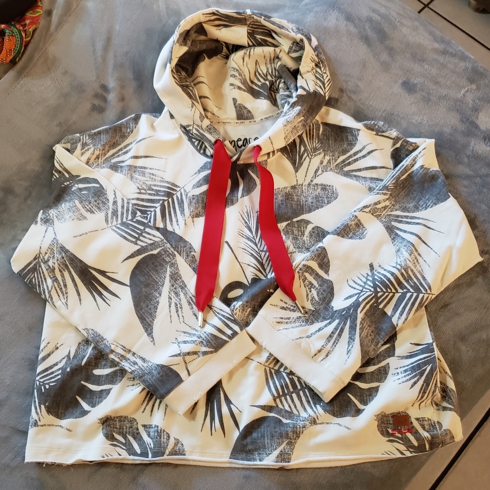 Peace Love World cropped hoodie size medium